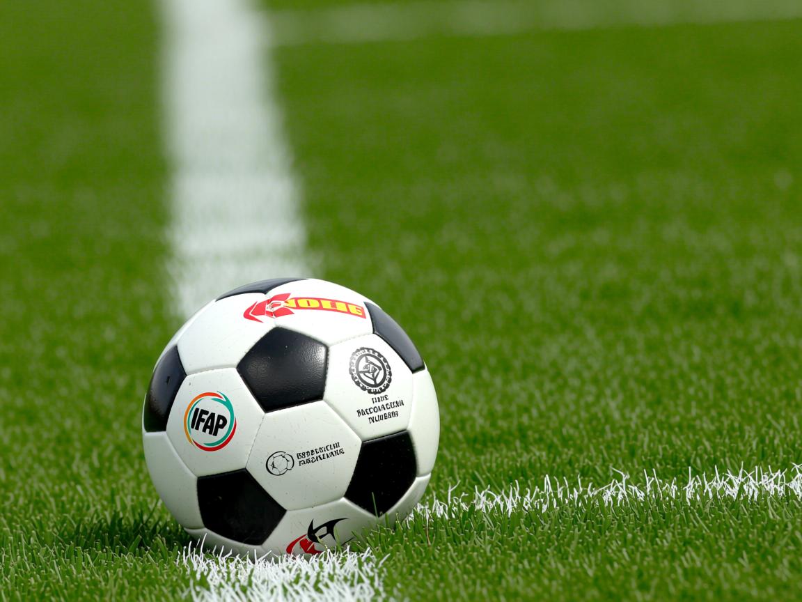 kaiyun网址-中学生足球精英营通过实战提升技战术理解，市区全面建立校园足球精英训练营